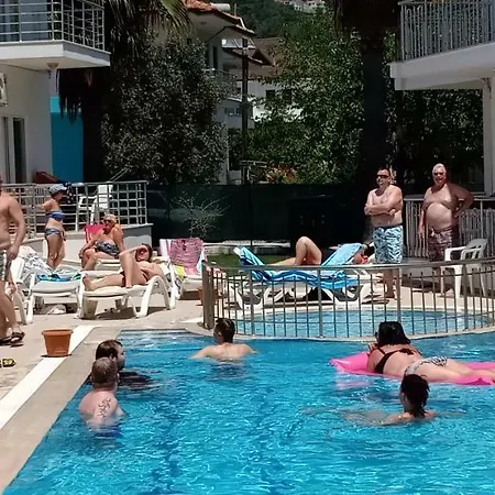 Lägenhetshotell Sarigerme Apart 4*